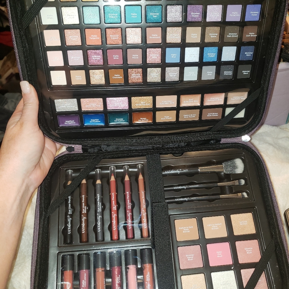 Ulta Beauty Glamour on the Go